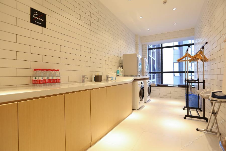 Atour Hotel Maoming Eksteriør bilde